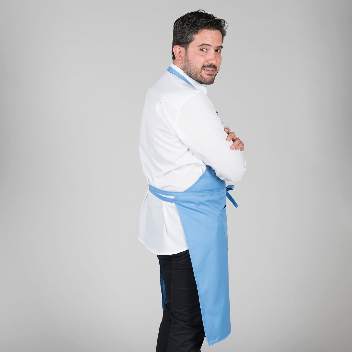 DELANTAL CON PETO Y BOLSILLO 90x75 CM SARGA - Gary's