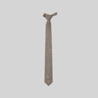 CORBATA CON NUDO DE PALA ESTRECHA