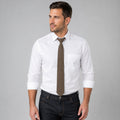 CORBATA CON NUDO DE PALA ESTRECHA