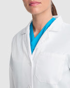 VACCINE WOMAN - Roly